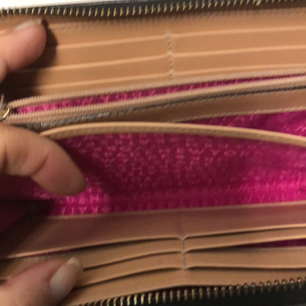 Wallet - Picture 3 of 5